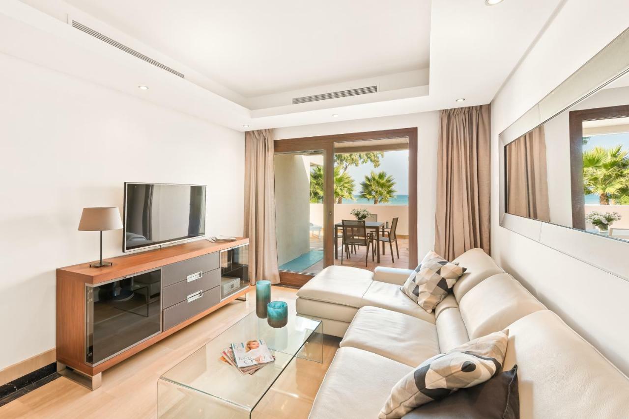 Bahia De La Plata Luxury Apartments Estepona Exterior foto